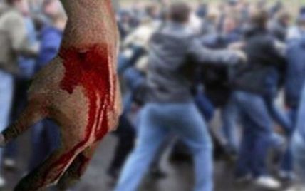 На Житомирщині представники банку та агрофірми влаштували смертельну бійку через зерно кукурудзи