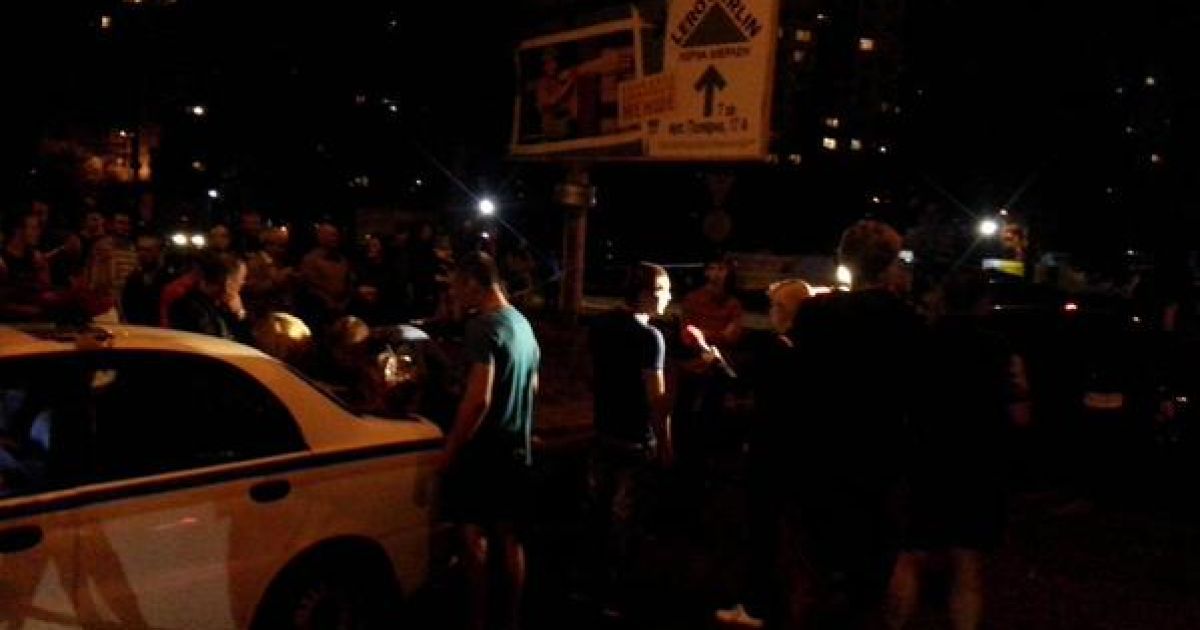 В ДТП на Героев Сталинграда столкнулись 5 машин. / © twitter/auto_kiev