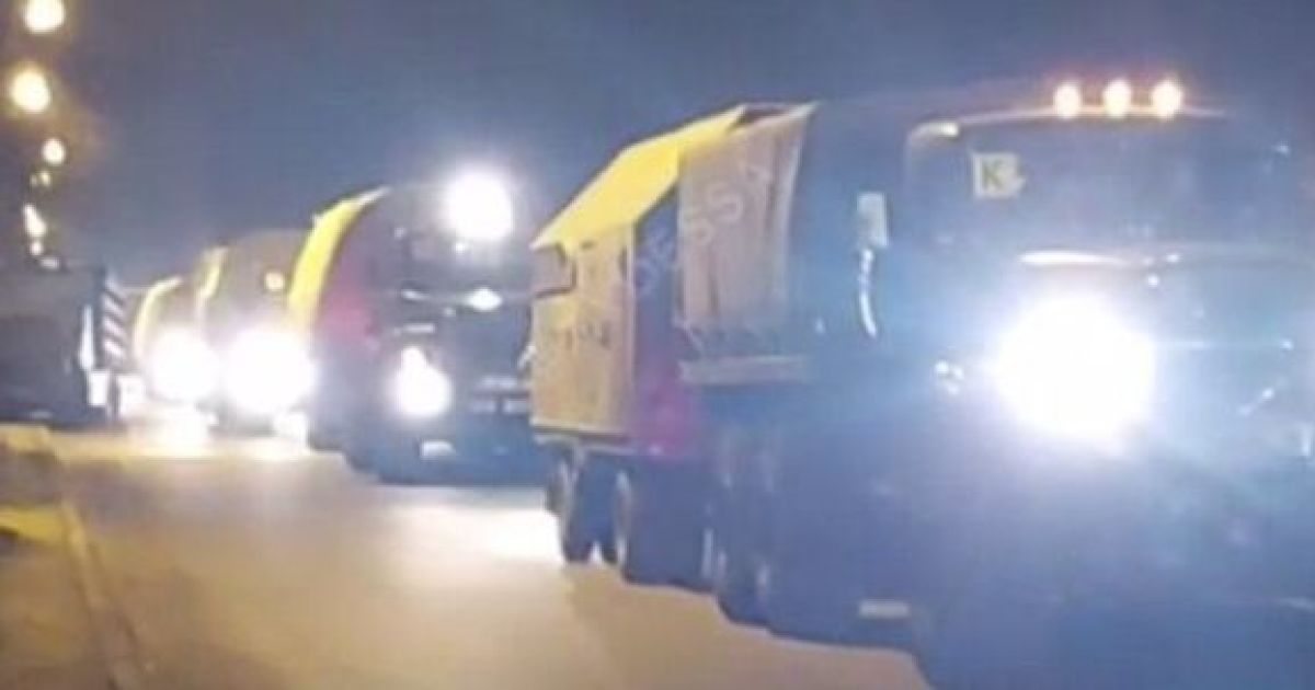 В Одесі вночі зафільмували колону військової техніки: відео розлетілося Мережею