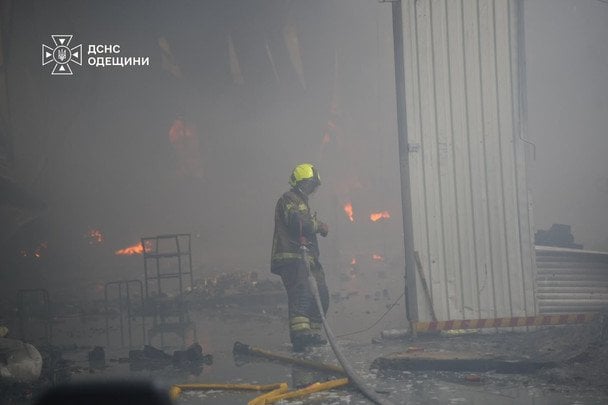 Наслідки російської атаки на Одещину / © ДСНС