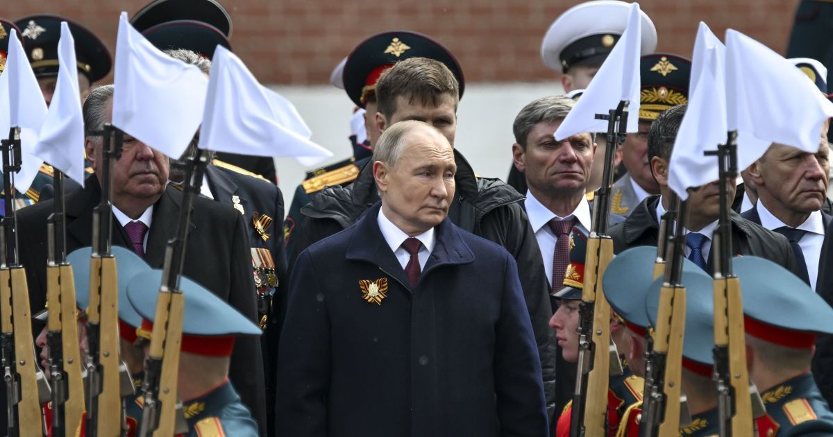 Президент Росії Володимир Путін під час Параду Перемоги 9 травня
