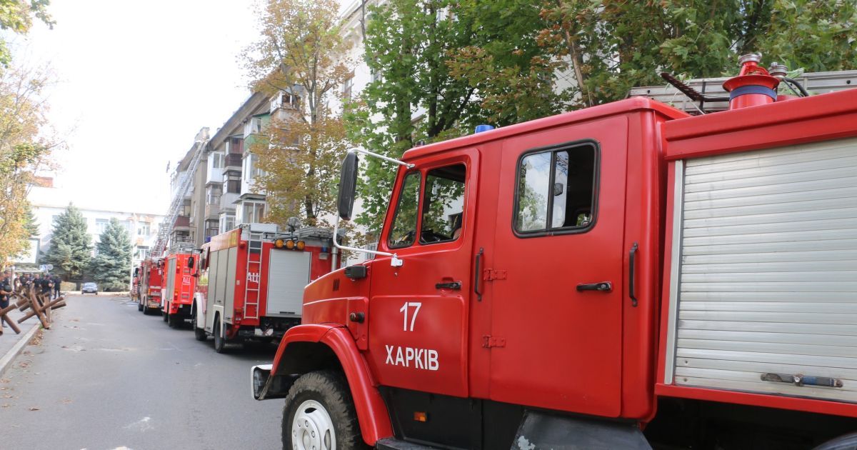Під обстрілом у Харкові опинився Новобаварський район: влучення в житловий будинок