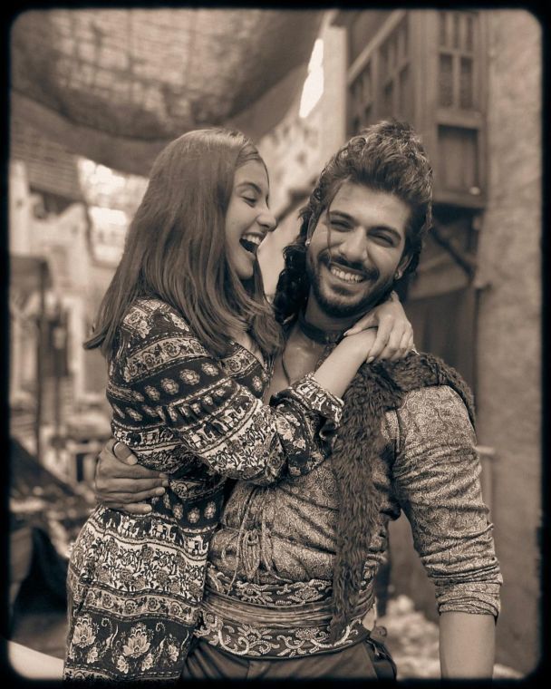 Туніша Шарма та Шизан Мохаммед Кхан / © instagram.com/_tunisha.sharma_