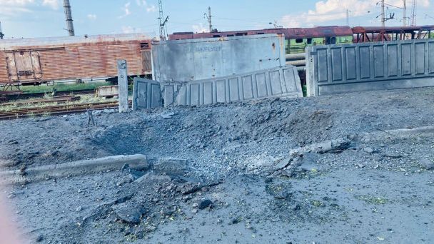 The destroyed administrative building of the railway in Lyman / Photo: "Ukrzaliznytsia"