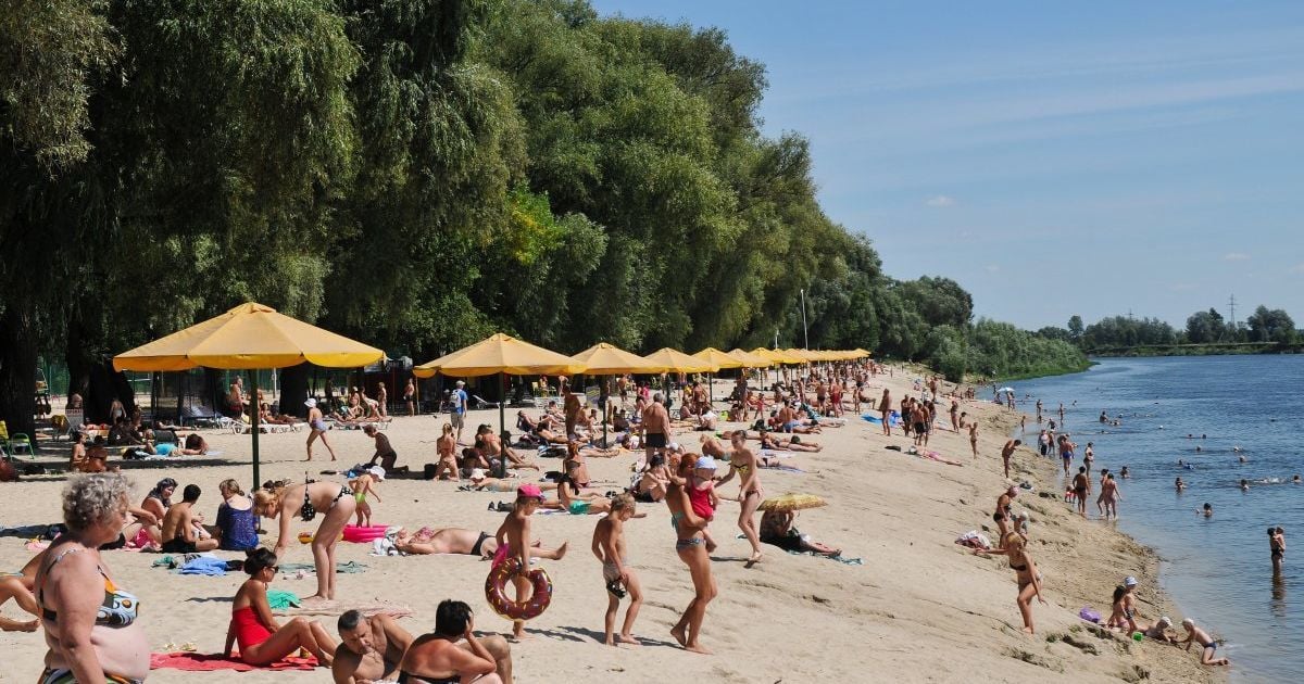 В Киеве закрыт пляжный сезон