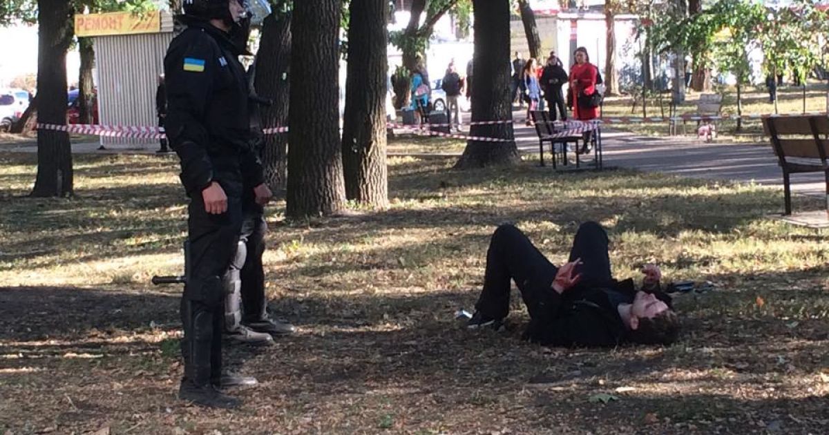 Преступники длительное время требовали с перевозчиков деньги / © Фото Валерии Ковалинской/ТСН