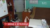 Нападение на ветклинику в Киеве: пьяный парень избил и порезал ножом дежурного врача