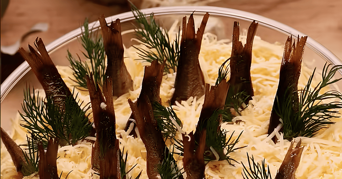 Салат зі шпротами tiktok.com_@katarinacooks