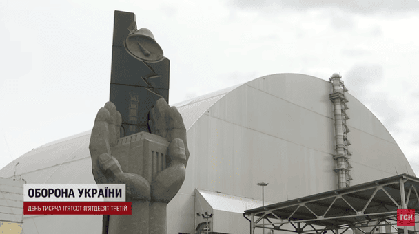 Іноземним чиновникам показали Чорнобильську зону, яку атакує РФ: що вони розповіли (відео)