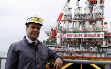 Росія заборонила експорт нафти до України