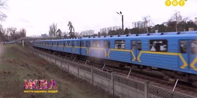 Київське метро перетворилося на величезний концертний майданчик