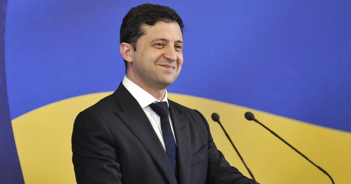 "Щоб якнайшвидше прийшов мир". Зеленський привітав українців зі Святвечором та Різдвом