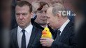 Качечку шкода. Як у Мережі глузують з фото змоклих Путіна та Медведєва