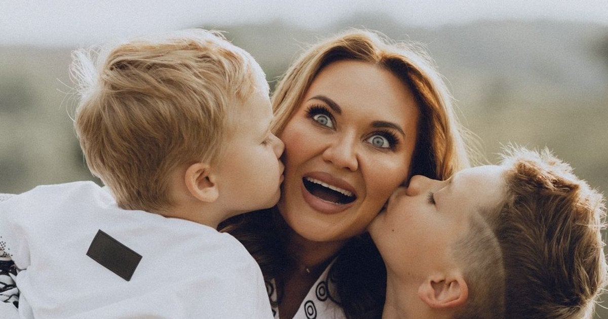 Анна Саліванчук з дітьми