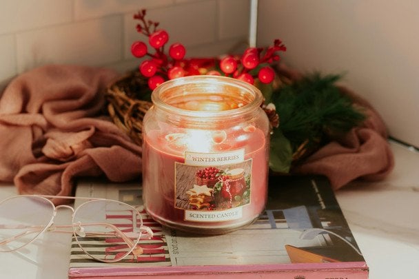 Ароматизированные свечи могут вызвать аллергию / © unsplash.com