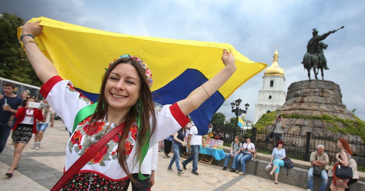 Виставка військової техніки й кримськотатарські смаколики. Що приготували в Києві до Дня Незалежності