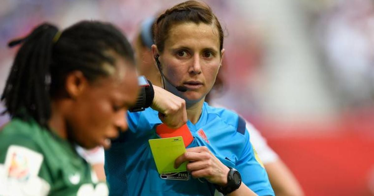 Впервые в истории матч чемпионата Украины будет судить женщина