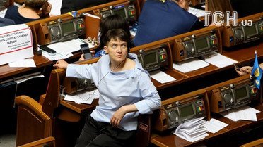 Надія Савченко у сесійній залі парламенту / © УНІАН