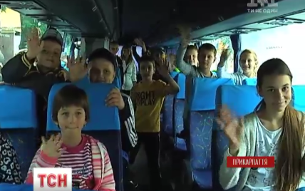 Венгрия приняла на отдых детей воинов АТО и переселенцев с Донбасса