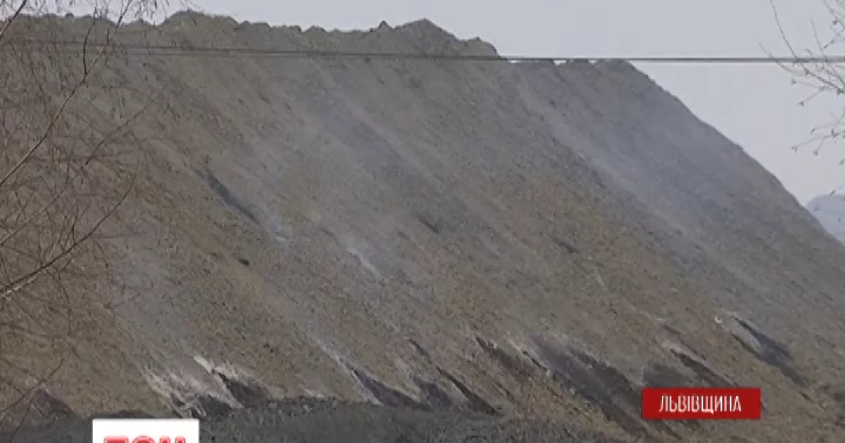 Пожар не могут погасить уже несколько месяцев.