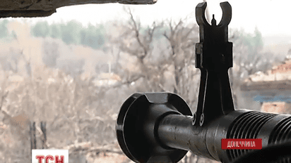 Боевики обстреливали Марьинку более двух часов подряд