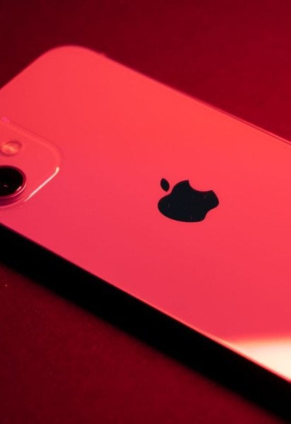 Почему быстро садится батарея на iPhone