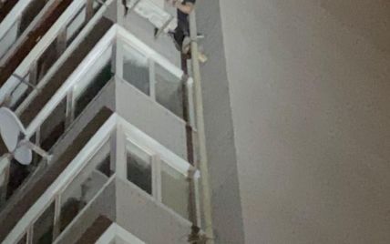 Беспокоился за любимую: в Днепре мужчина по газопроводу лез на 16-й этаж, потому что консьержка не пропустила