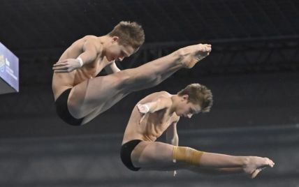 Украинские подростки завоевали "золото" в синхронных прыжках на юниорском чемпионате мира