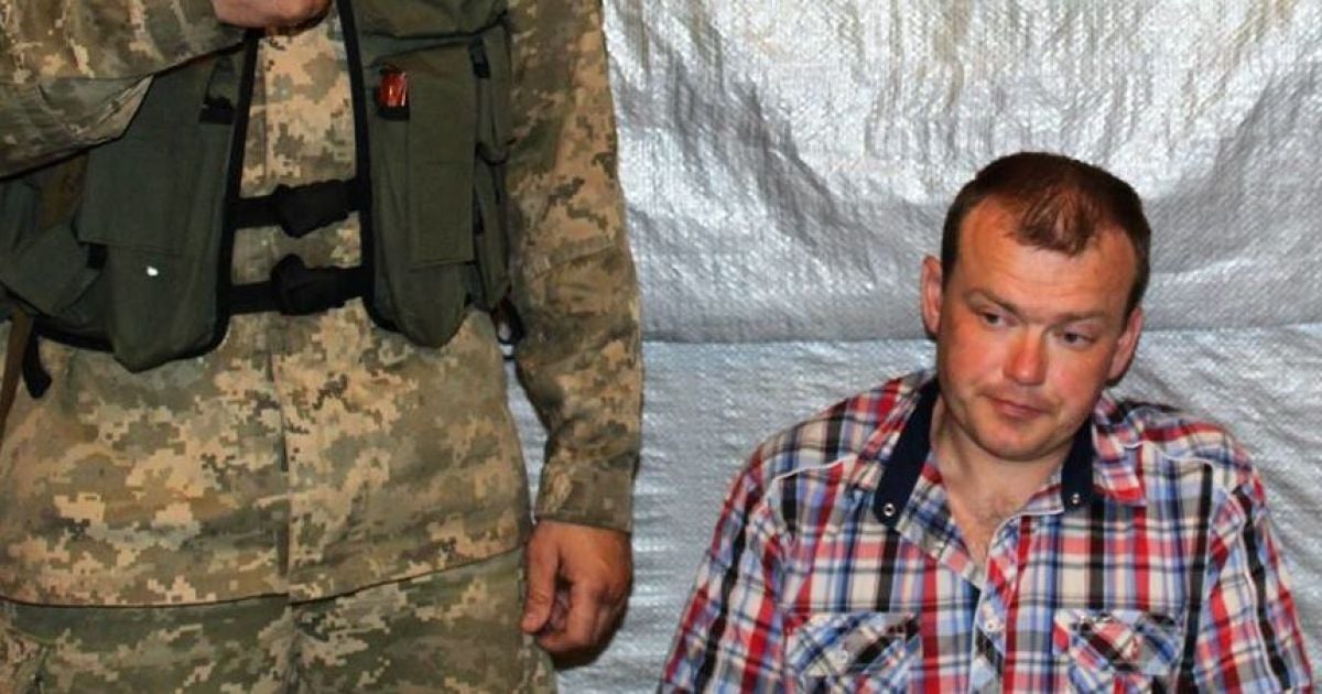 Українські військові схопили зрадника, який рік тому перейшов на бік російських окупаційних сил