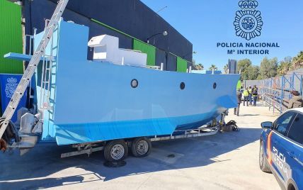 Полиция Испании обнаружила самодельную подводную лодку наркоторговцев
