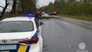 Поліція і наслідки негоди_10