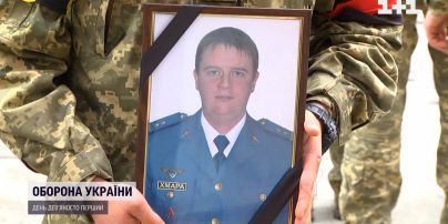 Похороны двух молодых летчиков в Виннице: оба погибли на войне на Востоке
