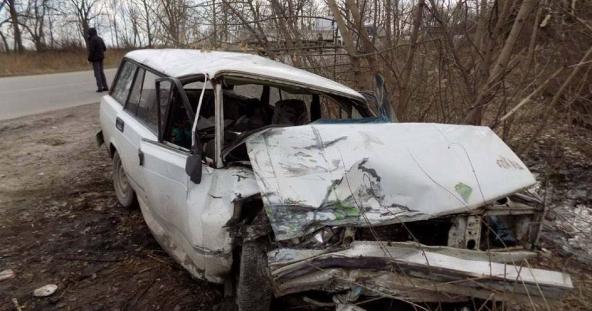 На Тернопільщині п'яний водій ВАЗа протаранив Chevrolet, відправивши 12-річну дитину до реанімації