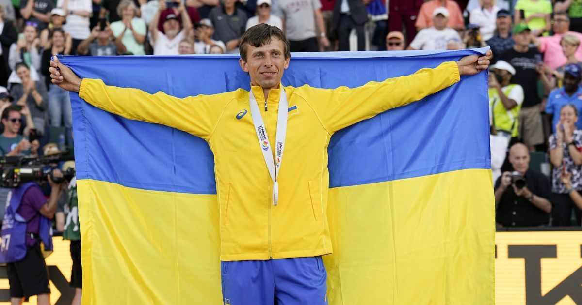 Українець, який вибрався з окупованої Херсонщини, вперше у кар'єрі піднявся на п'єдестал чемпіонату світу з легкої атлетики