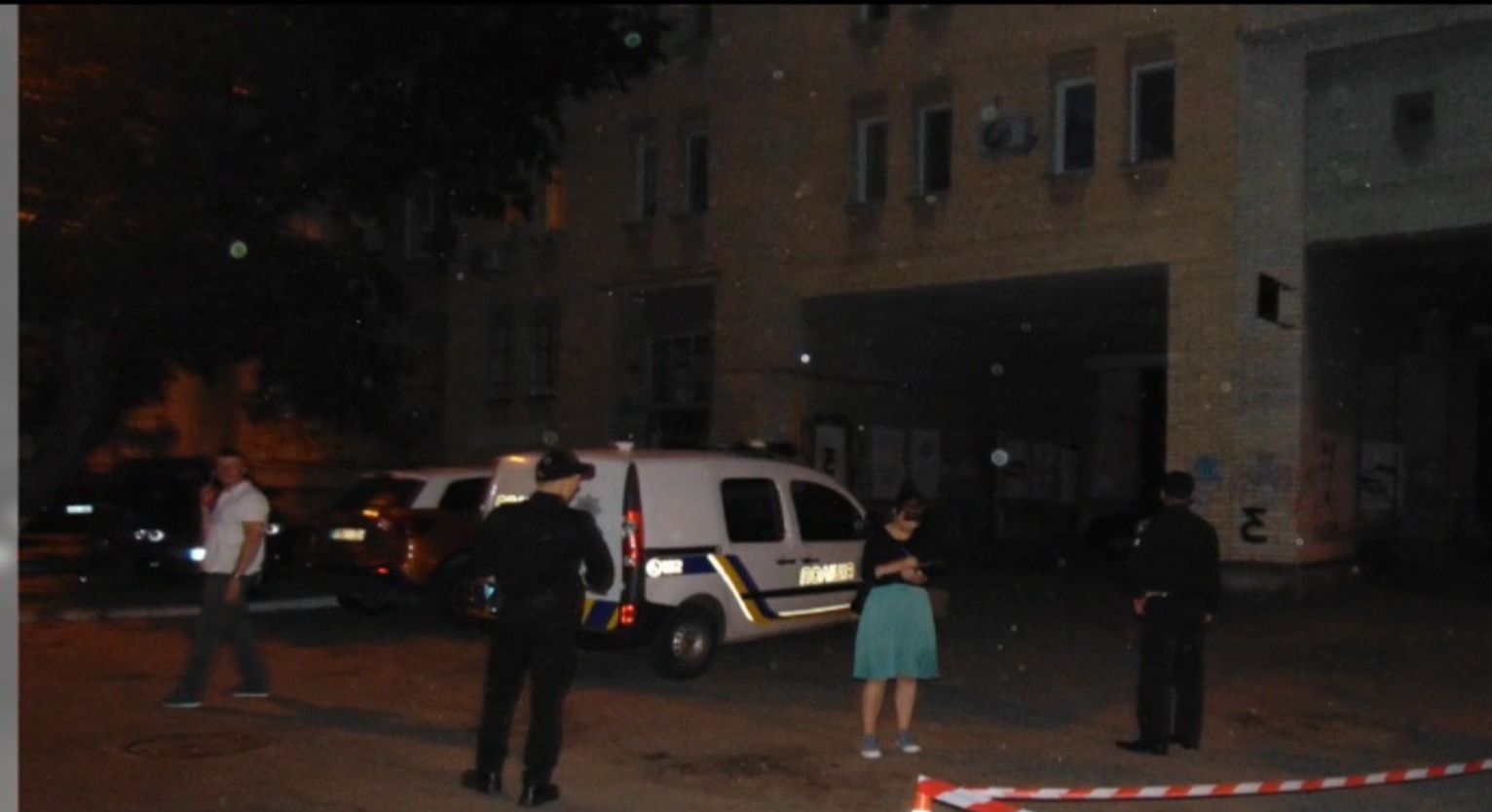 Столична поліція просить допомогти в пошуку нападників на "кіборга"