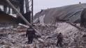 Наслідки авіаудару окупантів по зерносховищу в Вовчанську