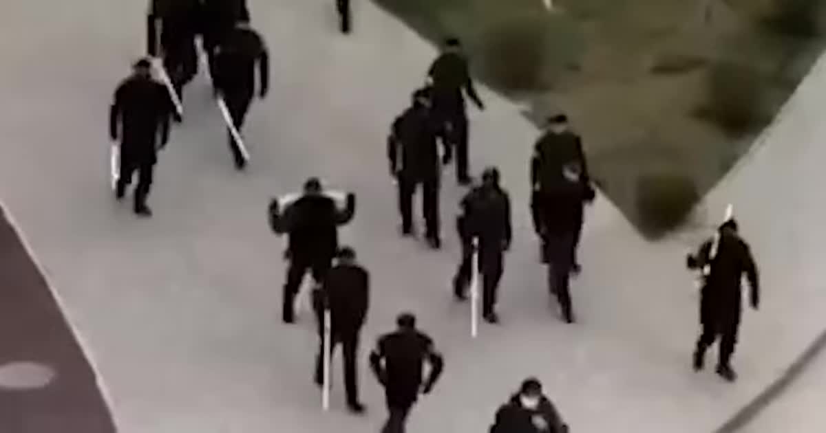 У Чечні поліції роздали труби, щоб лупцювати порушників правил карантину - росЗМІ