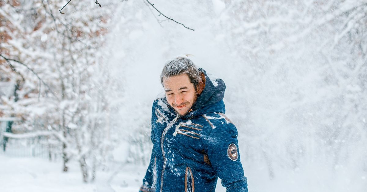 Погода на вівторок: місцями сніжитиме, мороз у всій Україні