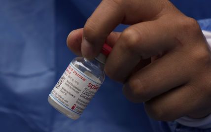 Moderna готує подвійну вакцину від грипу та коронавірусу: коли з'явиться