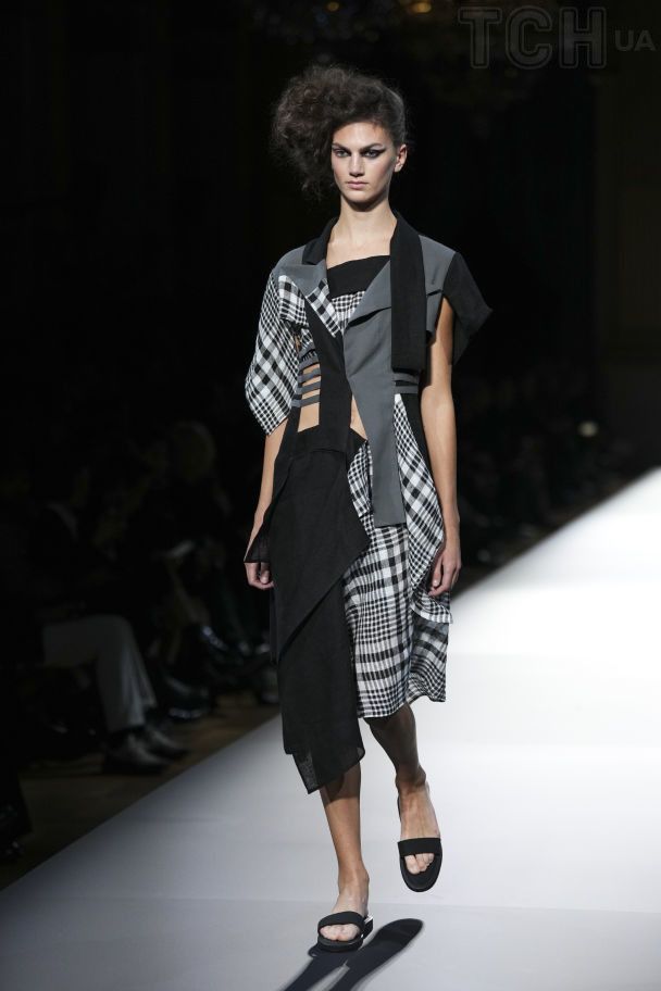 Коллекция Yamamoto весна-лето 2025 / © Associated Press