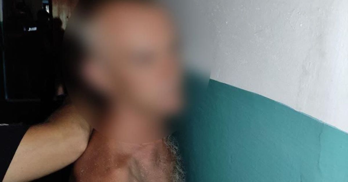 Не сподобався галас на майданчику: у Черкасах чоловік погрожував пістолетом матері з дитиною (фото)
