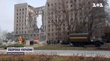 У Миколаєві розбирають завали будівлі ОВА - вже відомо про 12-х загиблих