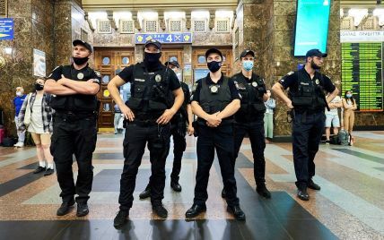 У Києві "замінували" залізничний вокзал: з приміщень вивели людей, але вибухівку не знайшли