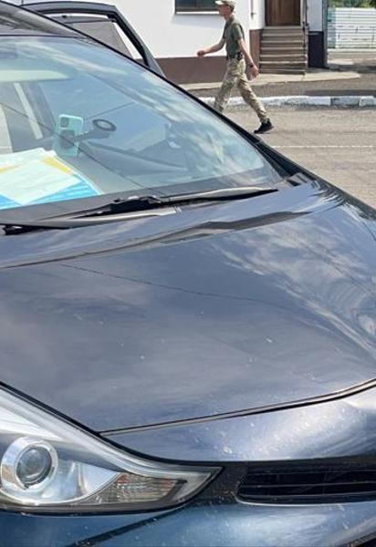 Українець сховав у автомобілі понад 1 млн грн та намагався вивезти їх за кордон