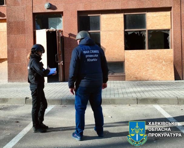 Police and prosecutors are working at the sites of the guided aerial bomb attacks in Kharkiv / Photo: Kharkiv Regional Prosecutor's Office