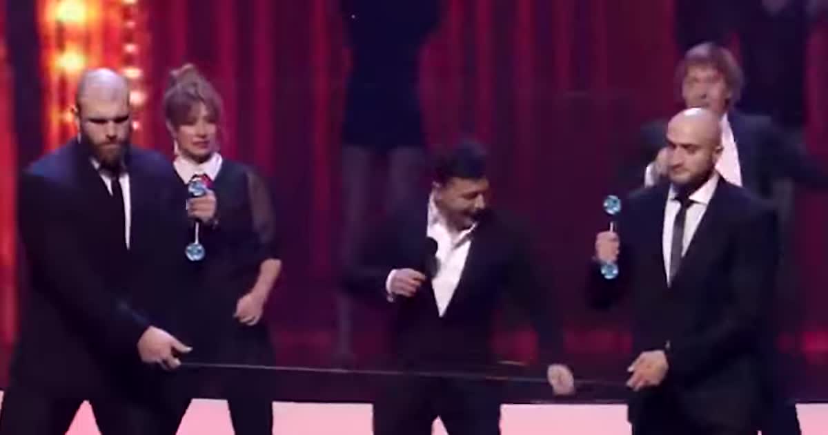Как "Квартал 95" Зеленского в президенты провожал: шутки про марионетку и участие MARUV в шоу