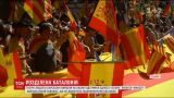 В Испании тысячи людей вышли на улицы Барселоны против выхода Каталонии из-под власти Мадрида