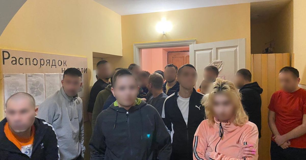 Незаконно удерживали людей и совершали пытки: в Киевской области разоблачили реабилитационный центр