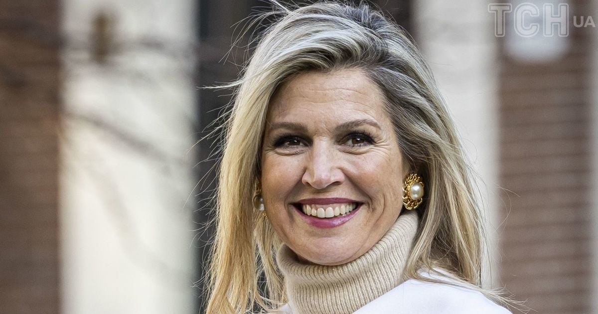 Королева Максима та Мамбо