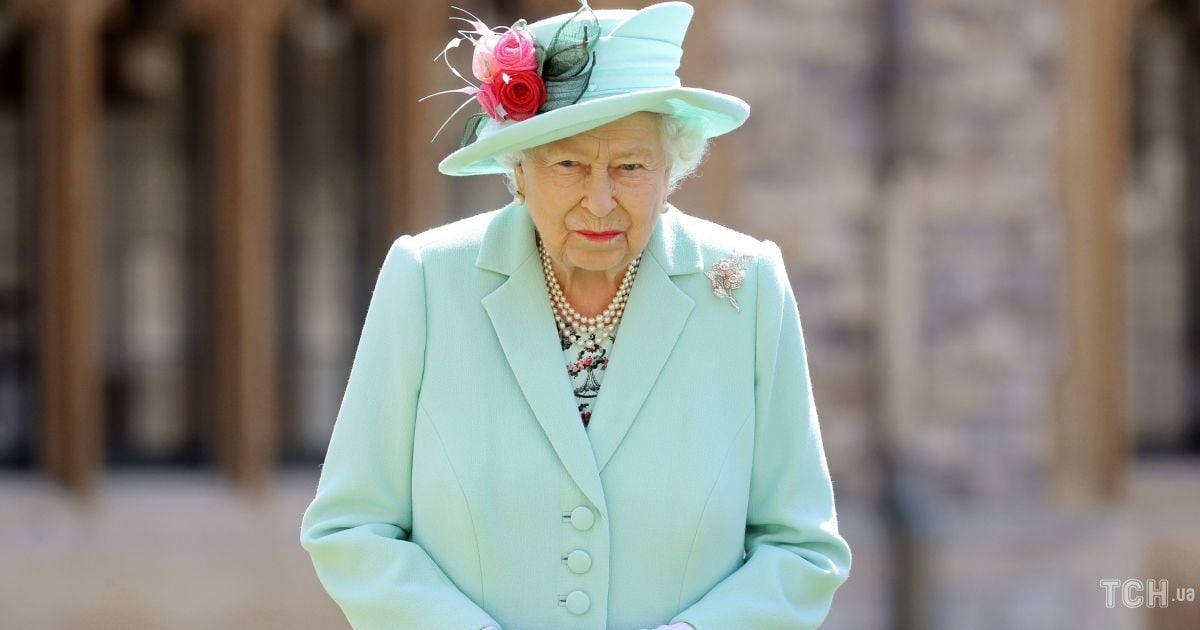 Королева Елизавета II